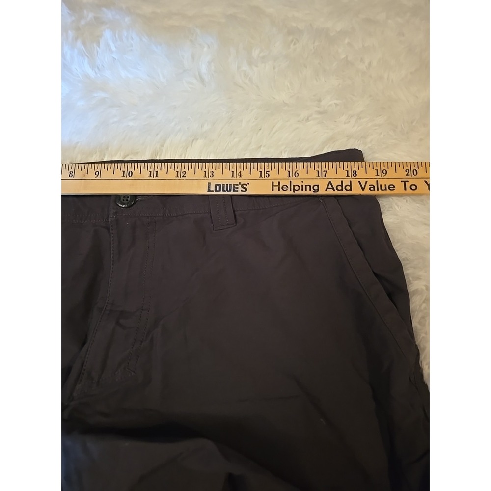 Columbia mens size 36 gray Nylon cargo shorts Actual 34x11 - Picture 7 of 12